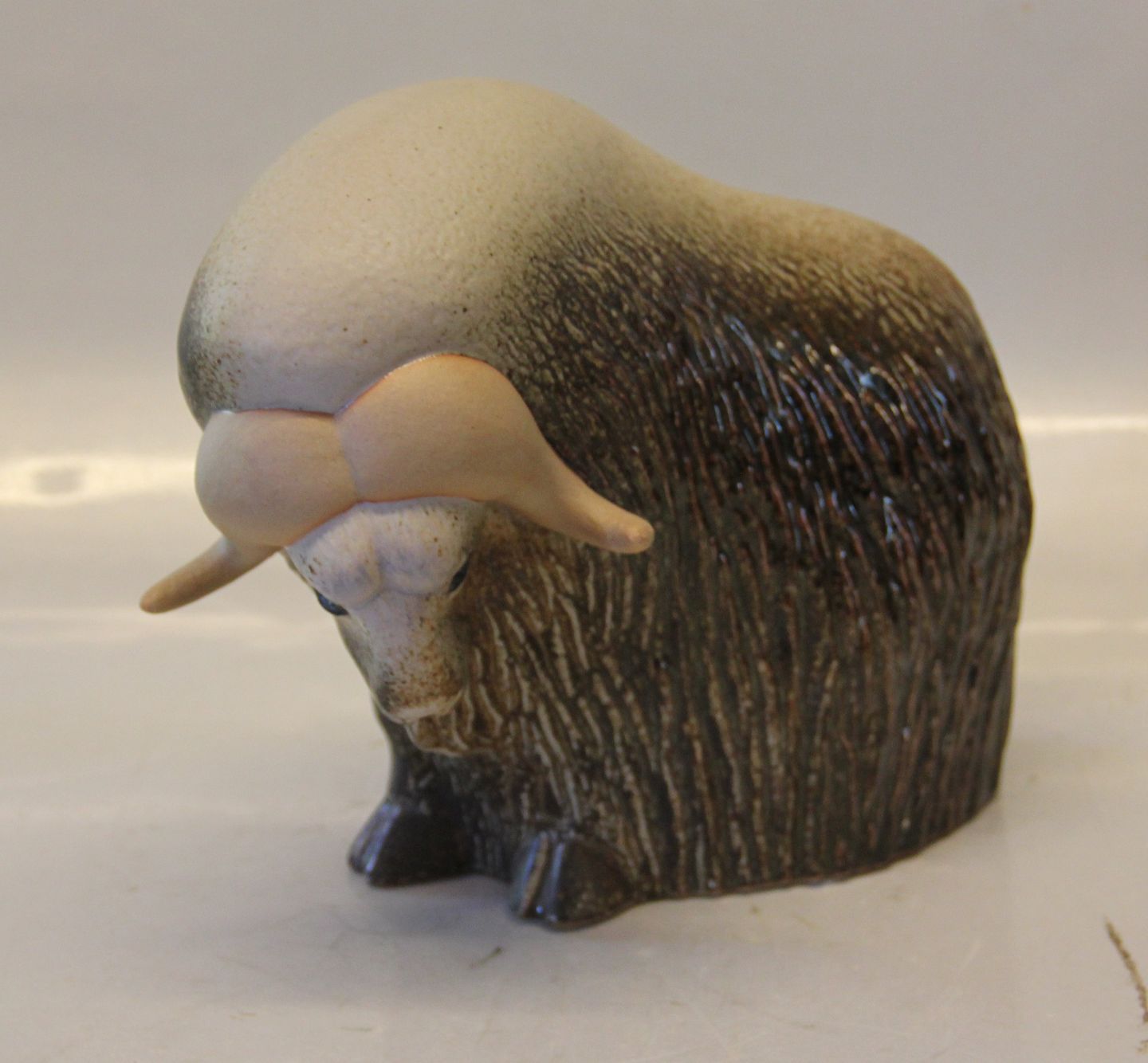 KAD ringen - Gustavsberg Sweden Gustavsberg Musk Ox 20 x 24 cm