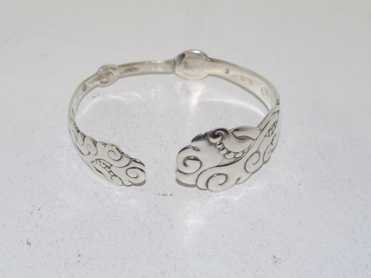 ringen - Dansk sølv * * lavet af gammelt bestik - Dansk sølv * * Armbånd lavet af dansk bestik