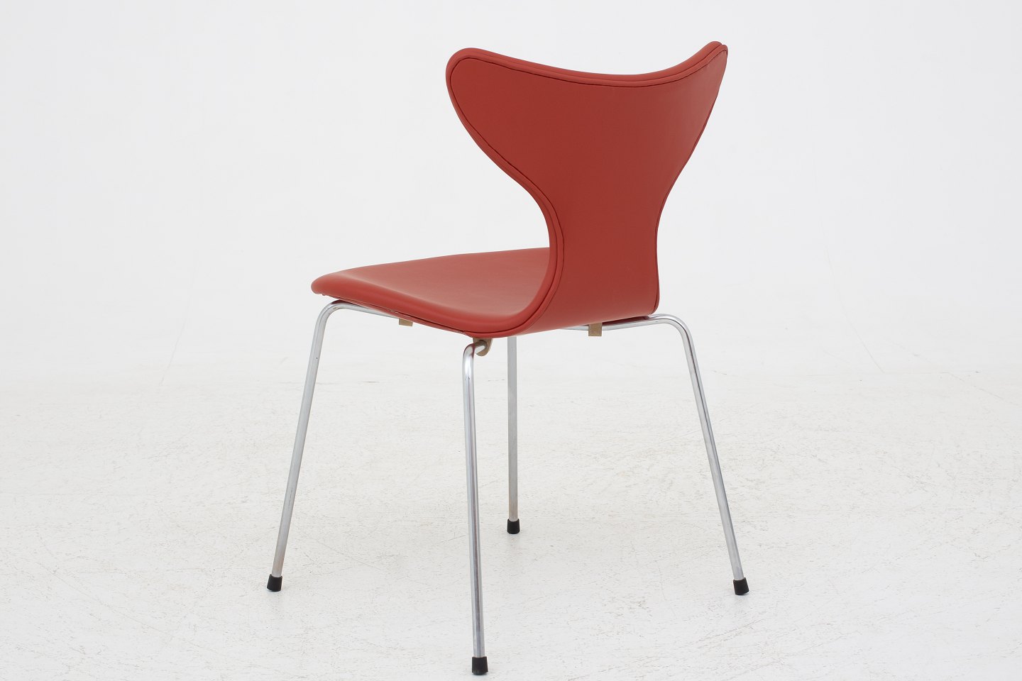 KAD ringen Arne Jacobsen Fritz Hansen AJ 3108 Nybetrukket