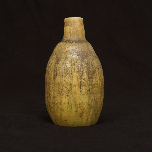 Patrick Nordström: Vase af stentøj, Solfatara glasur. Royal Copenhagen. #1893. 
H: 17cm