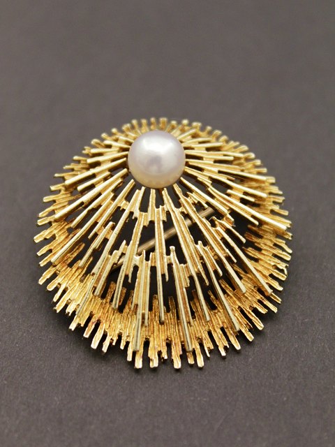 !4 karat vintage broche med ægte perle solgt