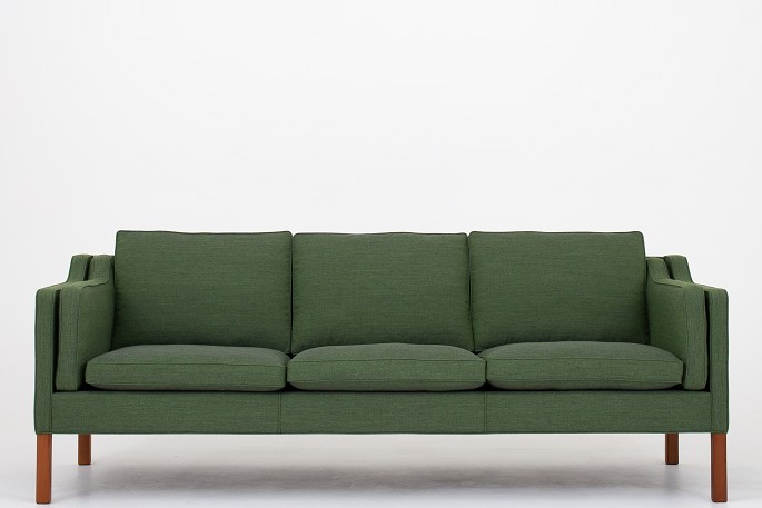 Børge Mogensen / Fredericia Furniture
BM 2213 - Reupholstered sofa in Canvas from Kvadrat, legs in teak. KLASSIK 
offers upholstery in fabric or leather of your choice. Please contact us for 
more information.
Availability: 6-8 weeks
Renovated
