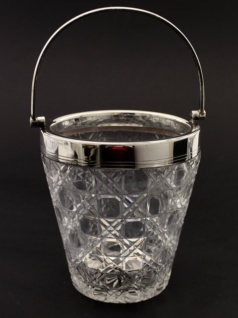 English ice bucket