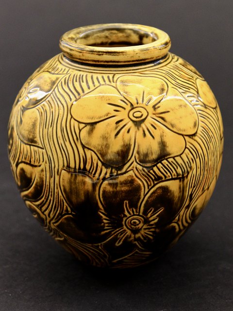 H.A.Kähler vase