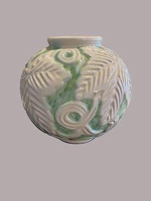 Vase, grøn og hvid
Michael Andersen Keramik nr. 5126
Stentøj
H: 12 cm
Pæn brugt stand
