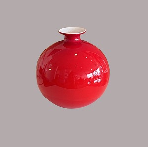 kugle vase, rød/opal
Holmegård
H: 20 cm, B: 20 cm
Pæn brugt stand, enkel ridse
Per Lütken
