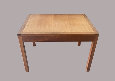 Bord, model 5361
Fredericia Furniture
Mahogni
L: 80 cm, B: 60 cm, H: 54 cm
Pæn brugt stand
Børge Mogensen
