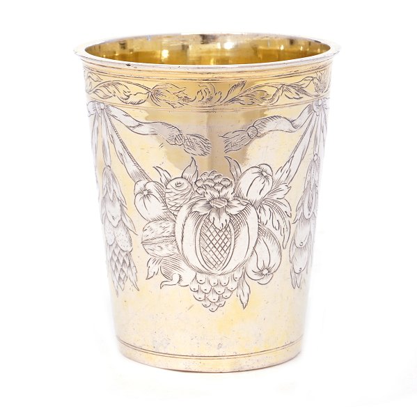 Important gilt renaissance silver cup by Leonhardt (Leuert) Roethaer, 1671-98, 
Hamburg. H: 9,2cm. W: 143gr