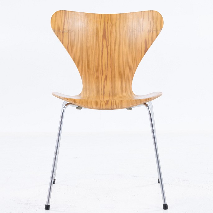 Arne Jacobsen / Fritz Hansen
AJ 3107 - 