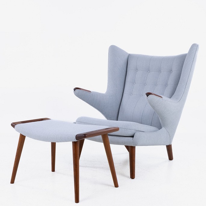 Hans J. Wegner / AP Stolen
AP 19 - Reupholstered 