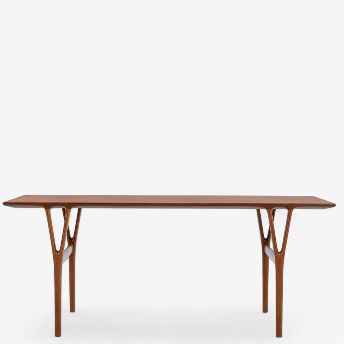 Helge Vestergaard Jensen / Peder Pedersen.
Coffee table in mahogany with y-shaped legs. Designed in 1955. Labelled from 
manufacturer.
1 pc. in stock
