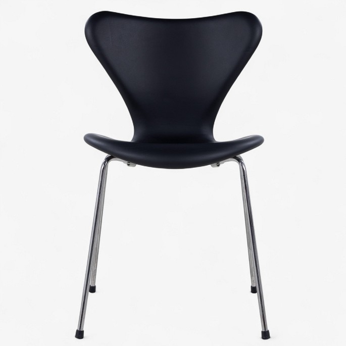 Arne Jacobsen / Fritz Hansen.
AJ 3107 - 