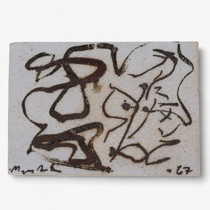 Mogens Andersen / Royal Copenhagen
Relief i stentøj. Signeret, 1967. Stemplet fra producent.
1 stk. på lager
