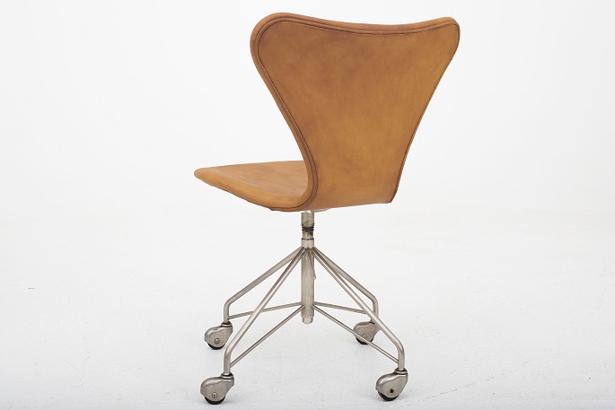 KAD ringen Arne Jacobsen Fritz Hansen AJ 3117 Kontorstol